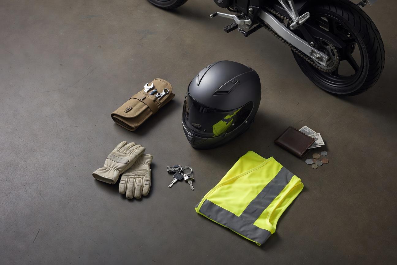 Ile naprawdę kosztuje pierwszy sezon motocyklem